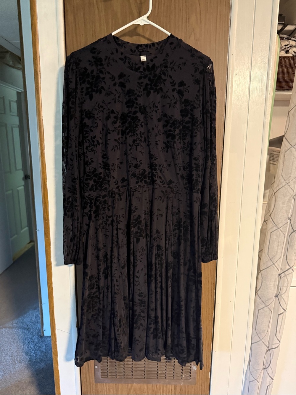 American Rag Black Floral Velvet Burnout Long-Sleeve Dress